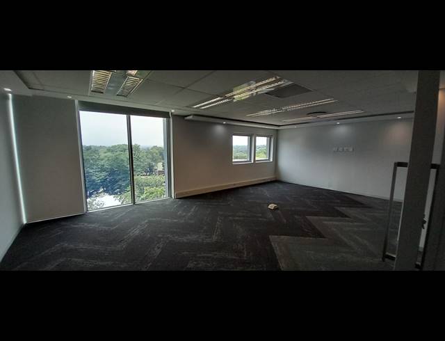 527M² OFFICE TO LET IN BRYANSTON